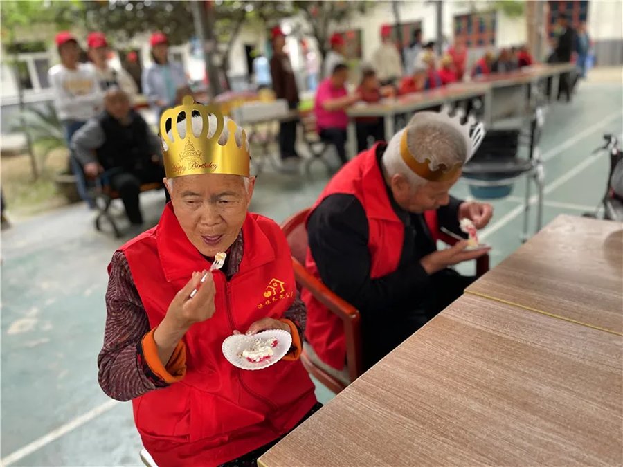 8条健康养老知识,记下来说给爸妈听