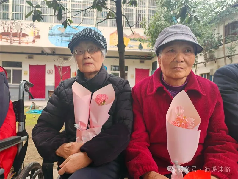关爱与尊重，共享美好时光——庆祝三八节活动
